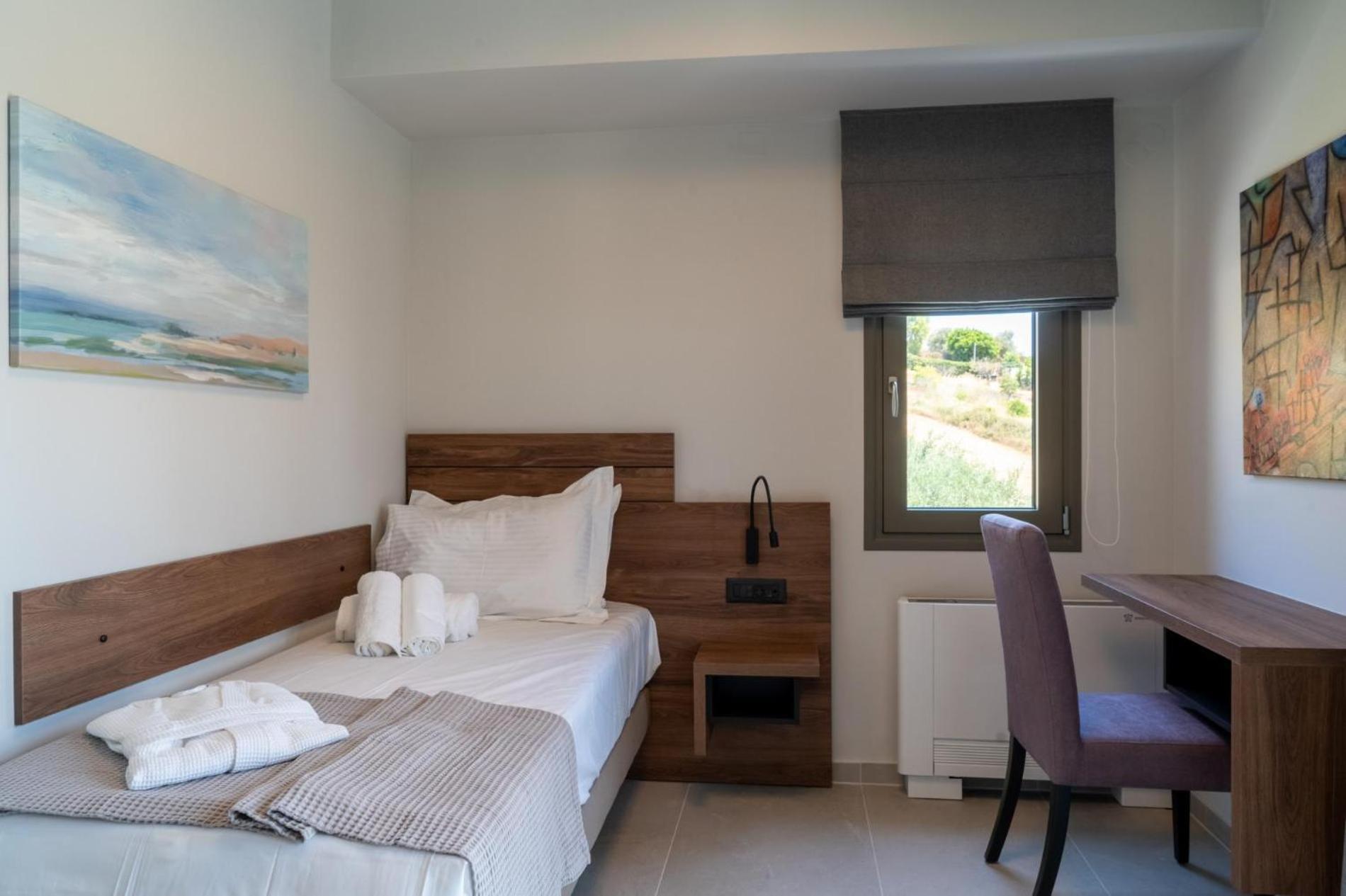 Anthemis Luxury 2 *
