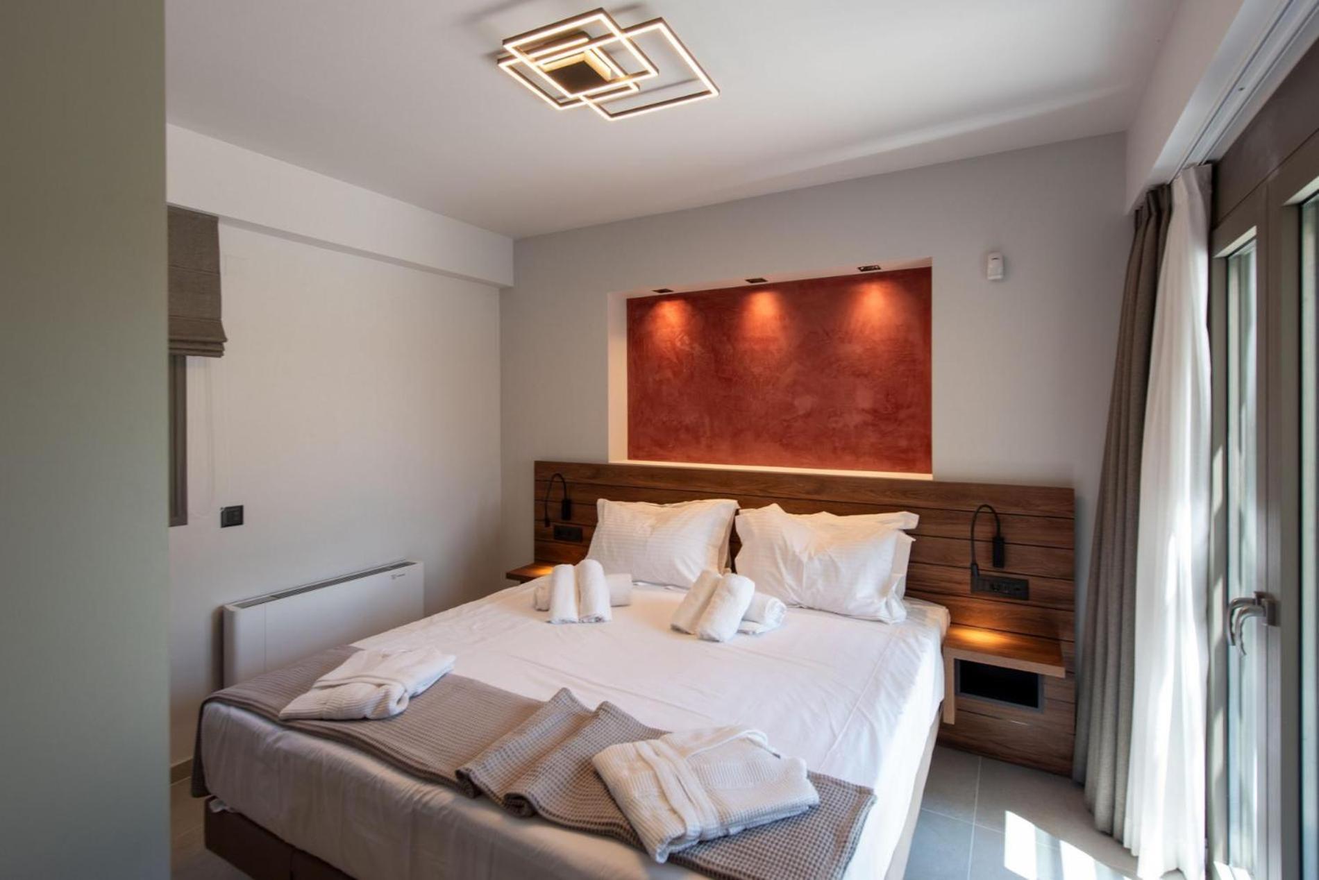 Anthemis Luxury 2 *